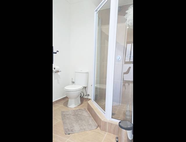 2 bed property to rent in OBSERVATORY